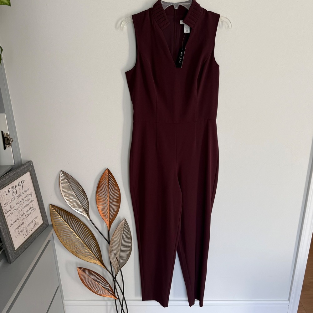 H4 White House Black Market Burgundy Pleated Mock‎ Neck Jumpsuit Size 4 NWT Wine